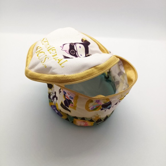 Sentimental circus round zipper pouch - Picture 6 of 9